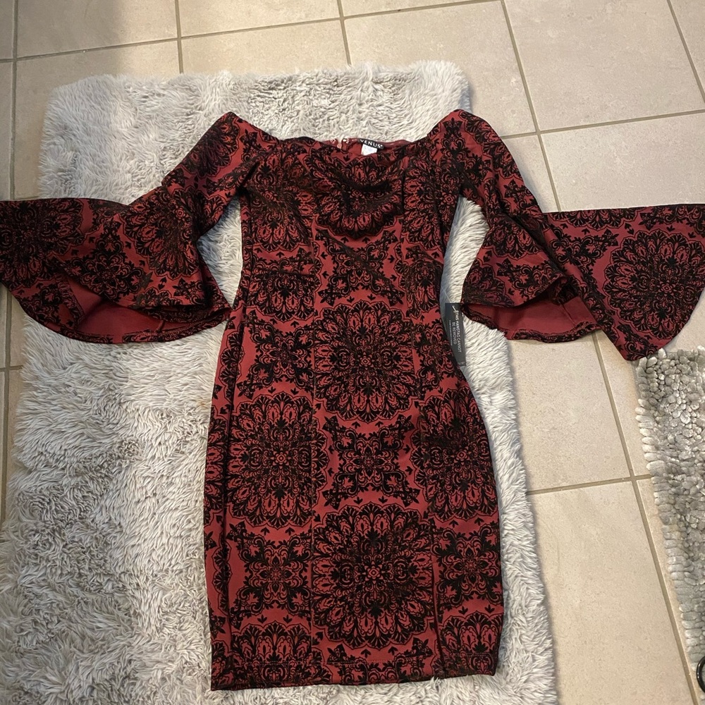 Venus flare sleeve dress
